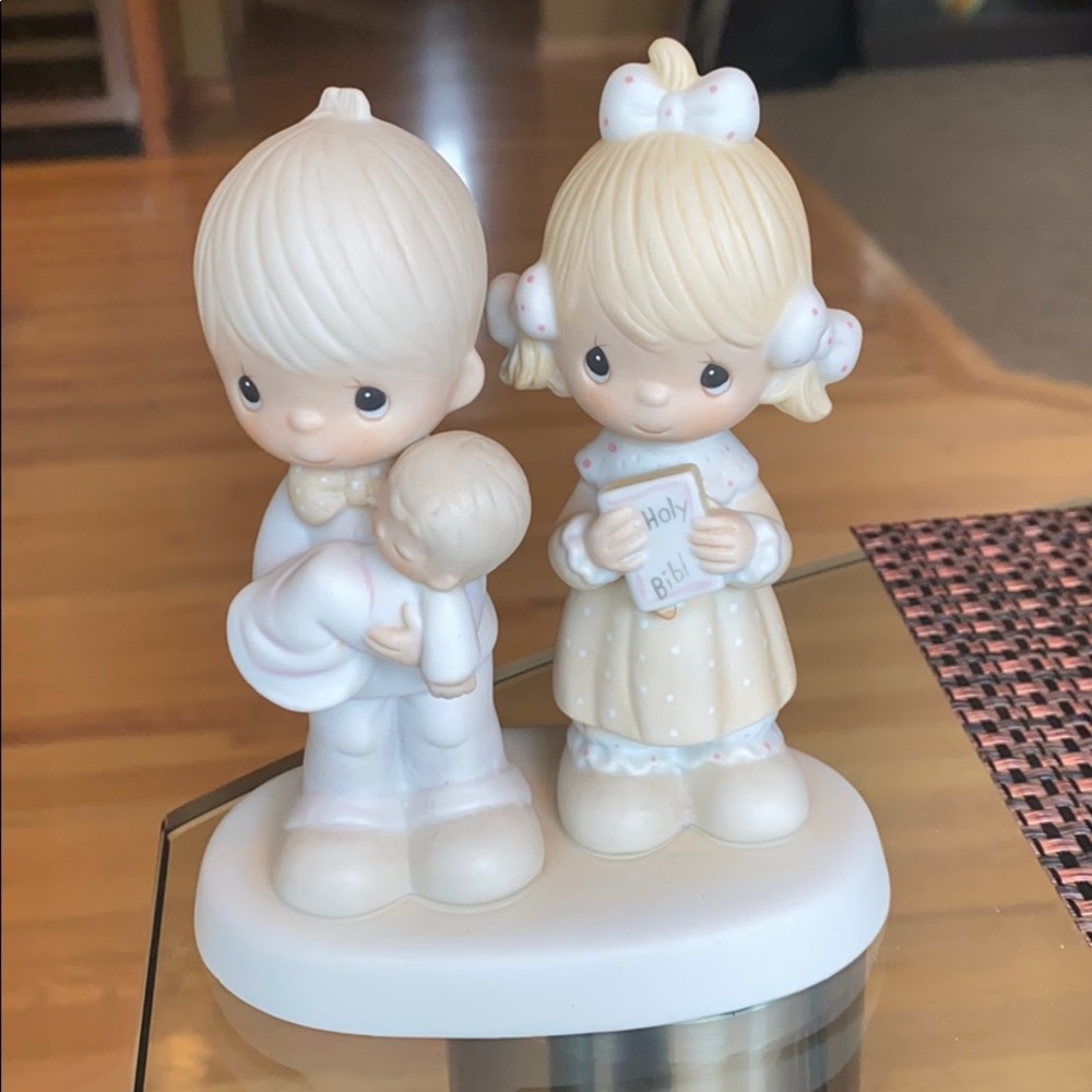 Precious Moments Figurine